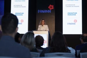 Panamá crece 8.4% en llegadas de turistas internacionales, liderando el turismo regional en 2025.