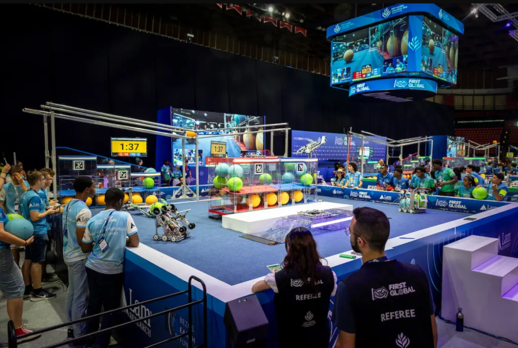 ¡Vive la inauguración del FIRST Global Challenge Panamá 2025!