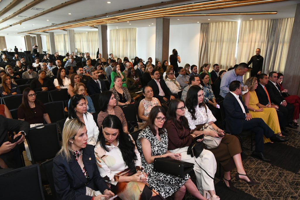 Sesión informativa: procesos y oportunidades de negocios